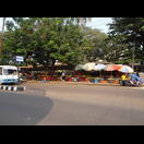 Obststände vor dem Fischmarkt von Vasco da Gama